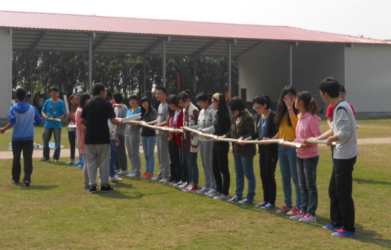 完善人格，熔炼团队 ——记2011、2012级本科生素质拓展训练活动