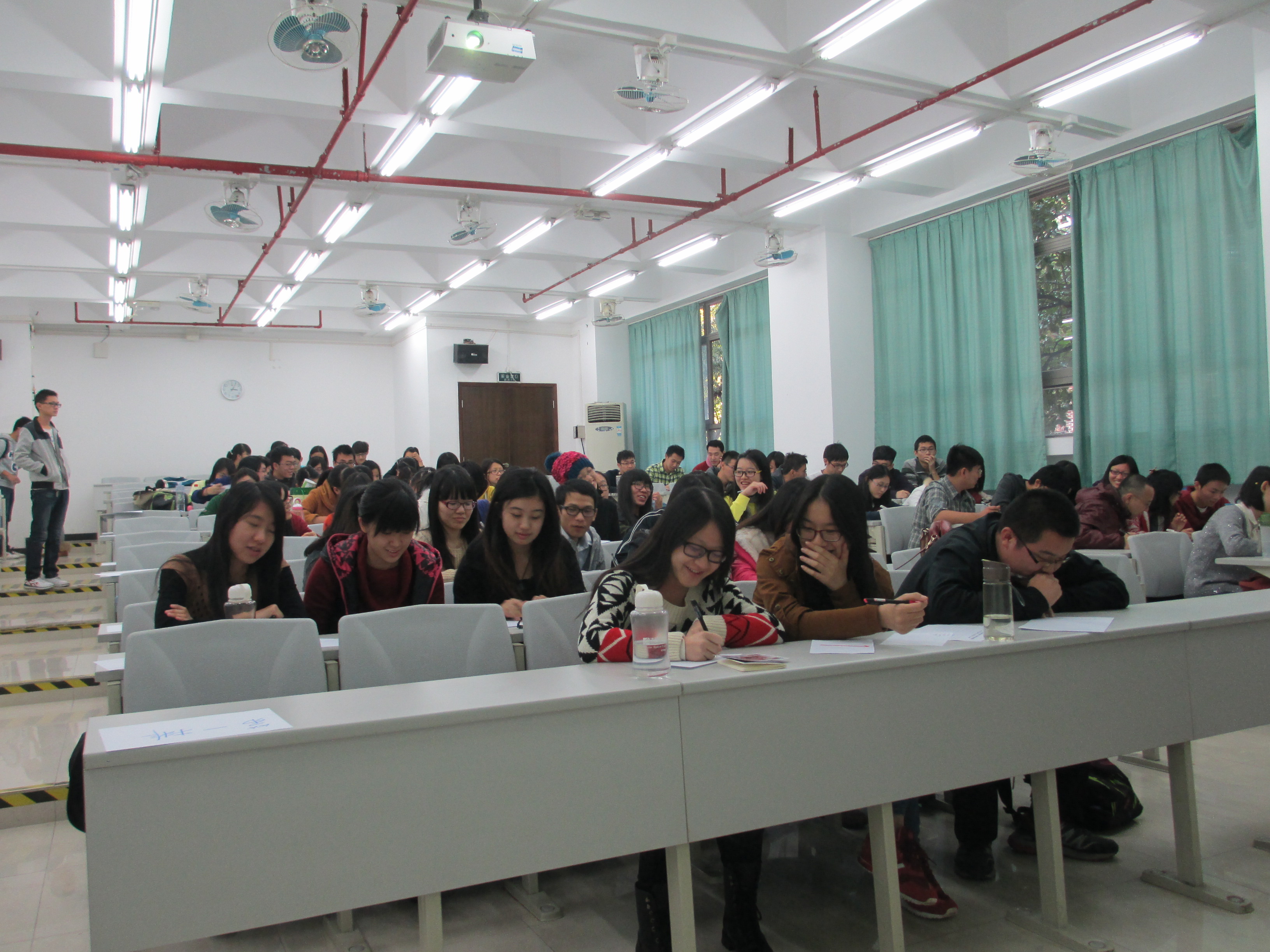 传承汉字文化，笔写华夏风韵 ——记ok138cn太阳集团2013年科技艺术节之汉字听写大赛决赛